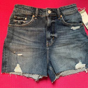 NEW H&M mom shorts, high waist